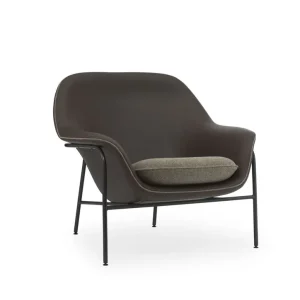 Normann Copenhagen Drape Lounge Chair Low Steel H: 85 cm - Ultra Leather Chocolate / Hallingdal 270 Markenprodukt