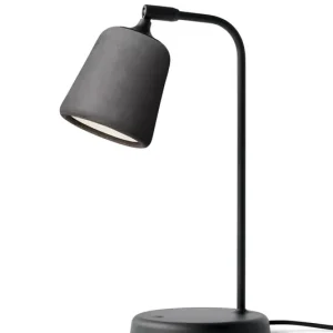 Zertifiziert New Works Material Tischlampe H: 45 cm – Dunkelgrauer Beton/Schwarzer Sockel