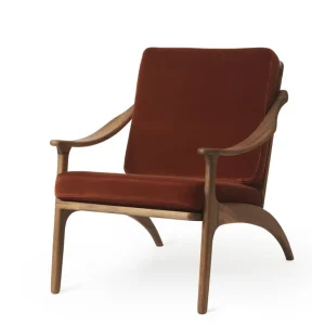 Neue Ware Warm Nordic Lean Back Lounge Chair SH: 41 cm – Teak/Ziegelrot