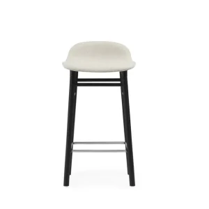 Echt Normann Copenhagen Form Barhocker SH: 65 cm – Upminster Sand/Schwarze Eiche